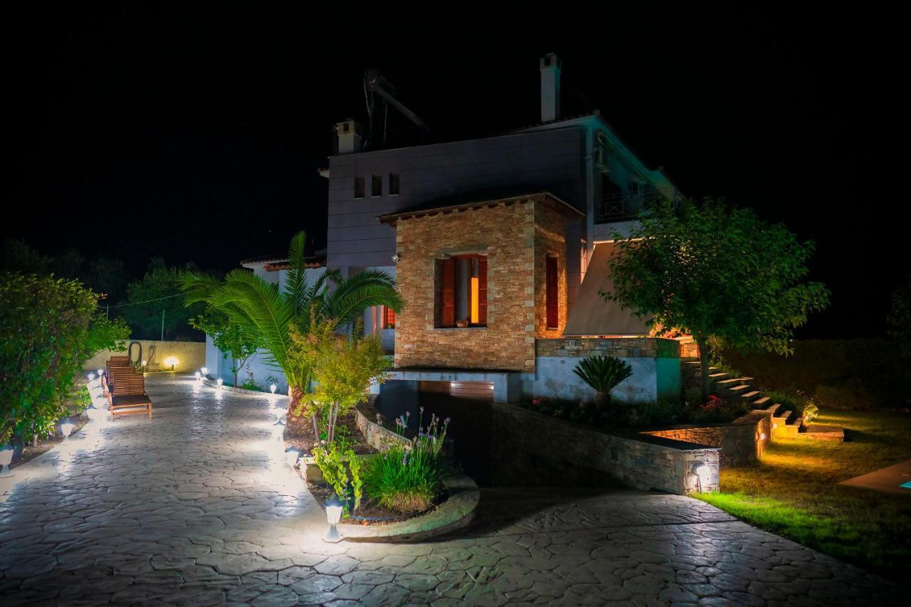 Chariklia'S House With Private Pool Villa Káto Lekhónia Dış mekan fotoğraf